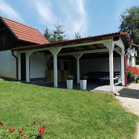 Apartments Tratincica Seliste Dreznicko Exterior photo